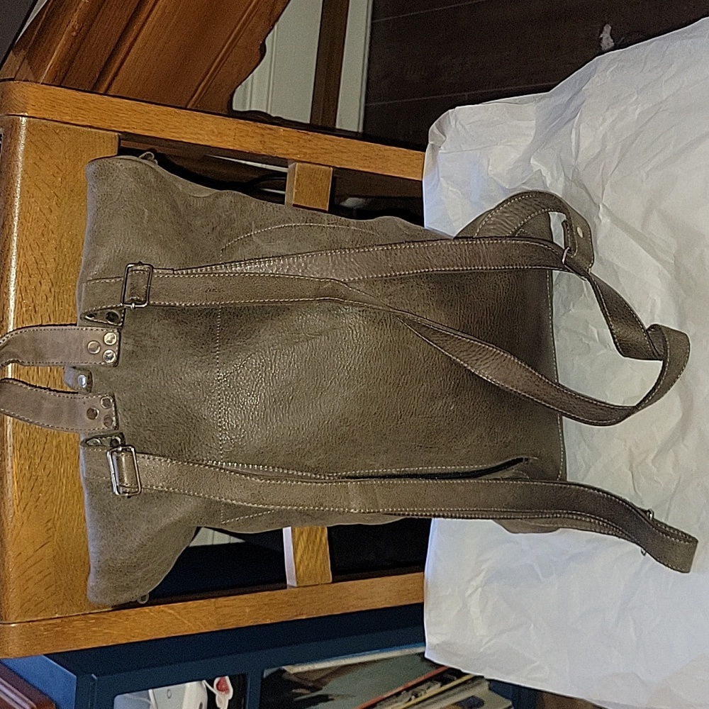 Handmade leather knapsack backpack - Picture 2 of 8